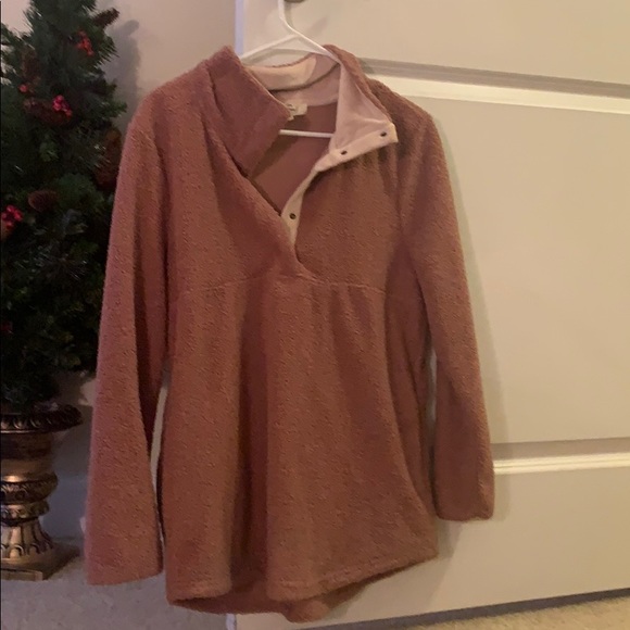 Pullover - Picture 1 of 3